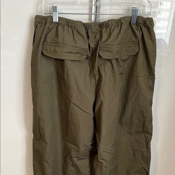 H&M Dark Green Cotton Parachute Pants, Size L - Picture 10 of 10
